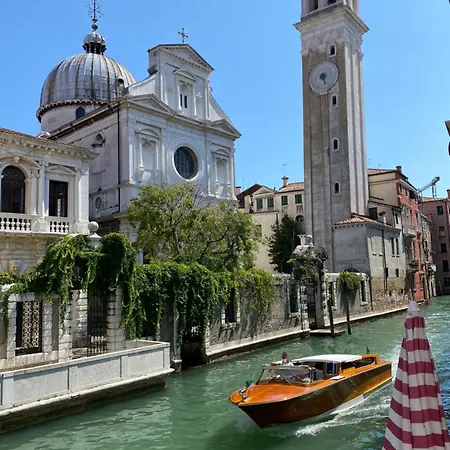 Wow Garden In The Heart Of Venecia Exterior foto